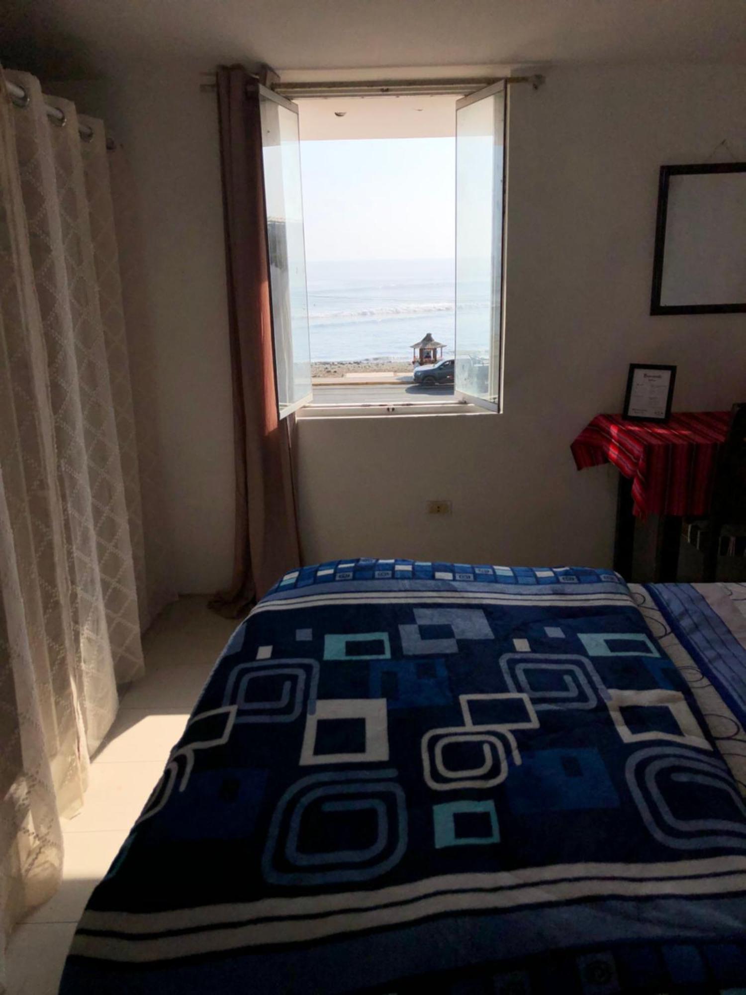 Pointbreak Surf Camp Hostel Huanchaco Szoba fotó