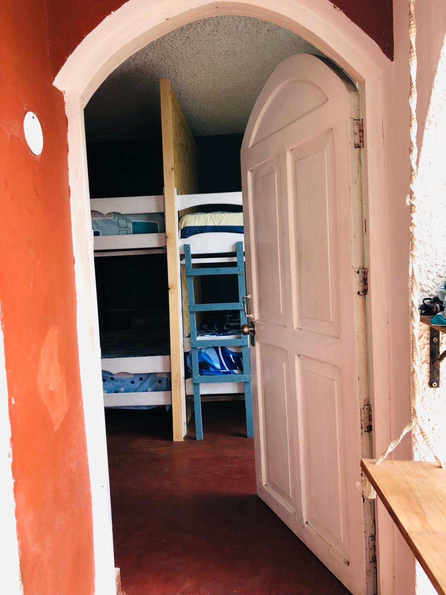 Pointbreak Surf Camp Hostel Huanchaco Szoba fotó